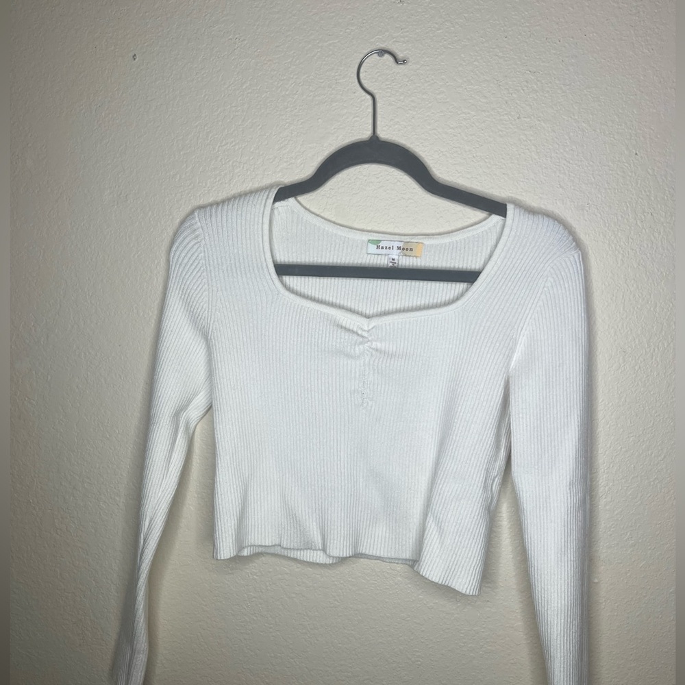 Crop sweater vneck